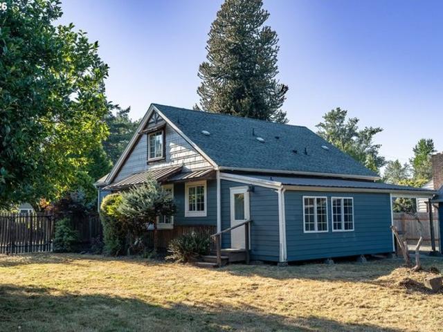 House for sale in Kelso, Washington