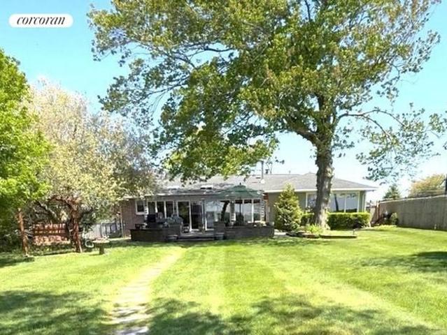House for sale in Centereach, New York