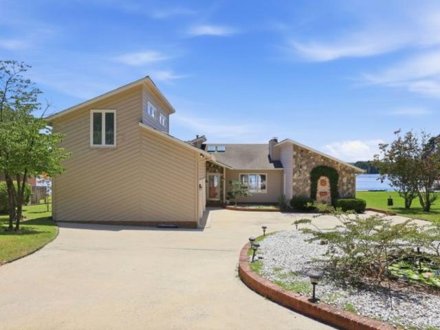 House for sale in Sanford, North Carolina