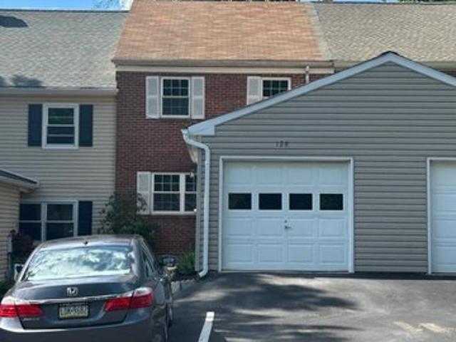 Townhouse for sale in Chester, Pennsylvania