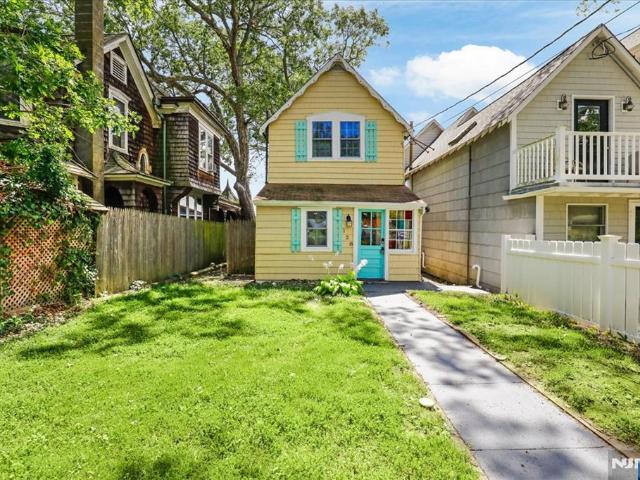 House for sale in Island Heights, New Jersey