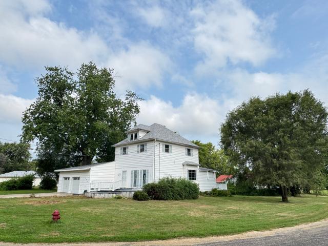 House for sale in Bureau, Illinois