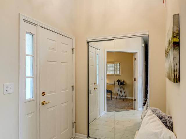 Townhouse for sale in Willow Springs, Illinois