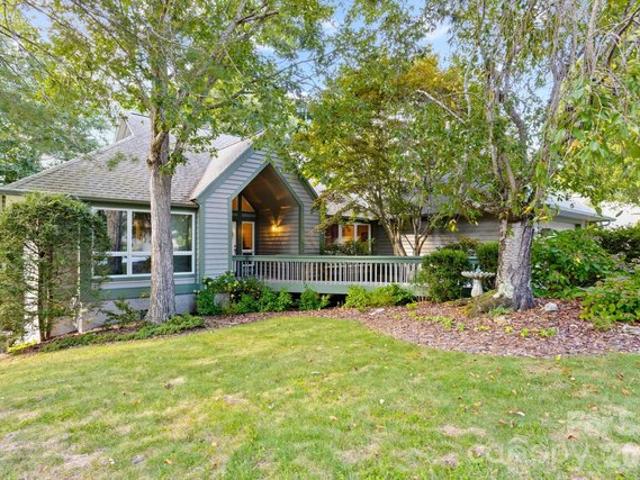 Condo for sale in East Flat Rock, North Carolina