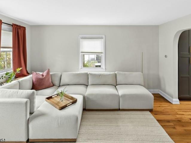 House for sale in Cranford, New Jersey