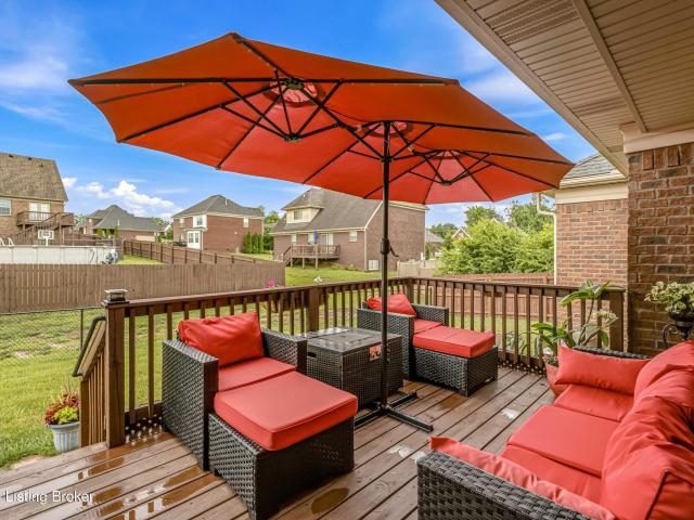House for sale in Mount Washington, Kentucky