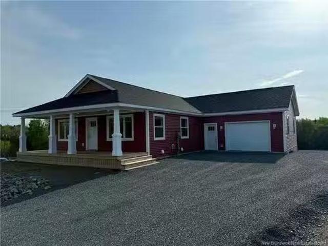House for sale in Woodstock Parish, Town of Woodstock