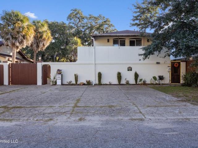 House for sale in Biloxi, Mississippi