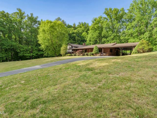 House for sale in Coffee Ridge, Erwin