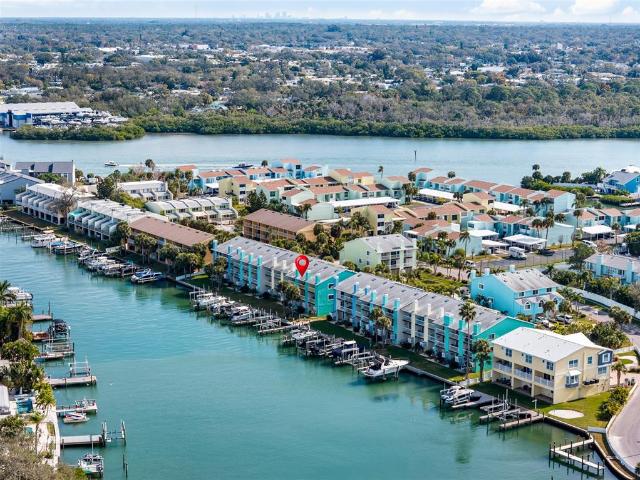 Townhouse for sale in Indian Rocks Beach, Florida