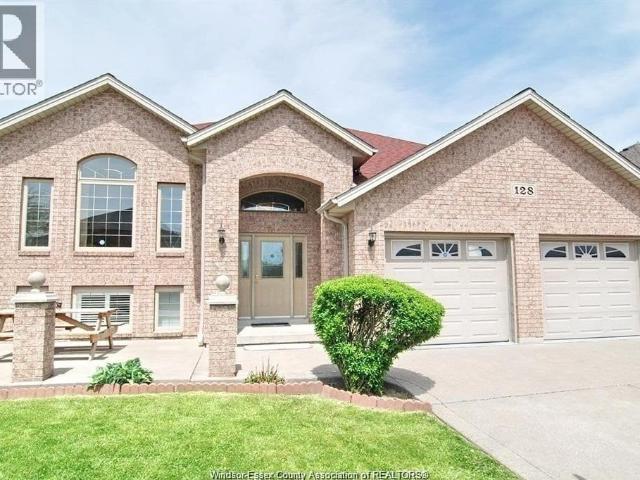 House for sale in Lakeshore, Ontario
