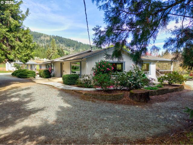 House for sale in Oregonia
