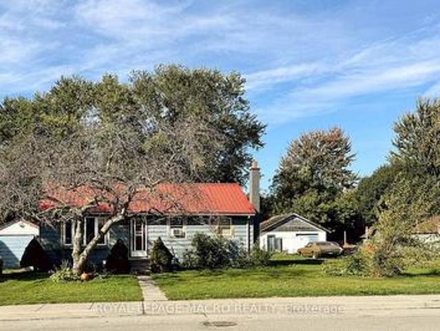 House for sale in Simcoe, Ontario