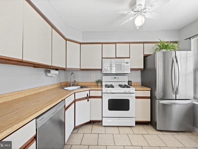 Condo for sale in Hightstown, New Jersey