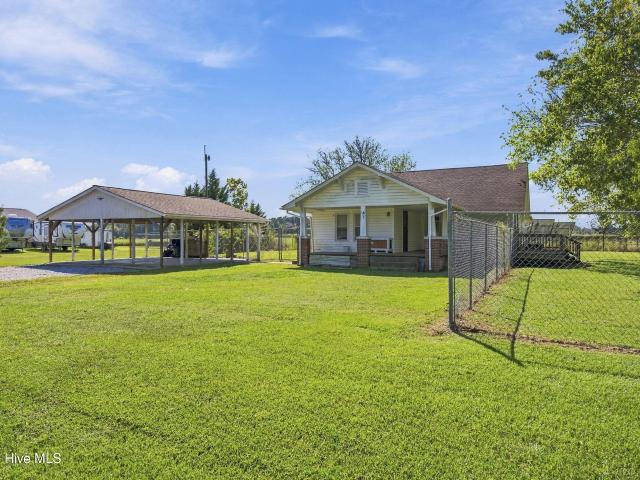 House for sale in Vinegar Hill, Tabor City
