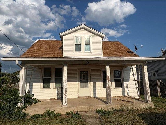 House for sale in Maroa, Illinois