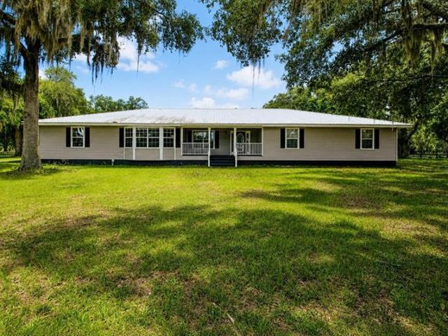 House for sale in Dixie, Florida