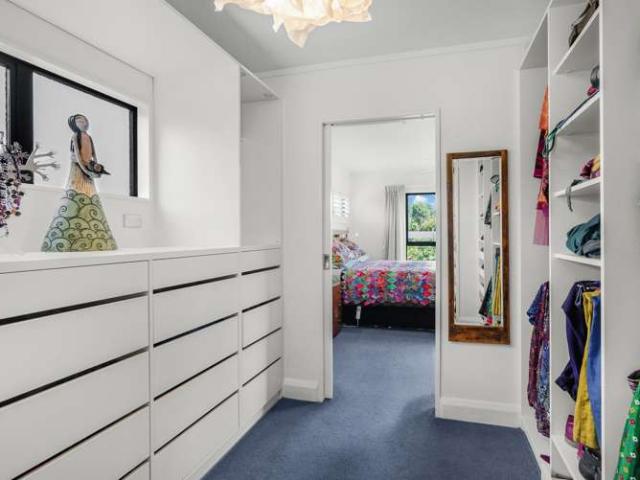 House for sale in Days Bay, Wellington