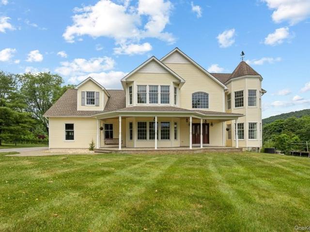 House for sale in Pawling, New York