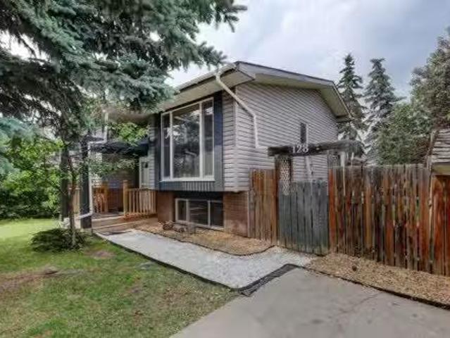 House for sale in Northwest, Alberta