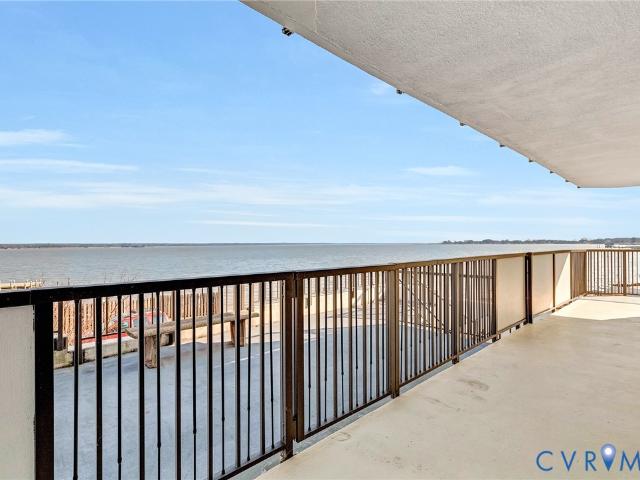Condo for sale in Virginia