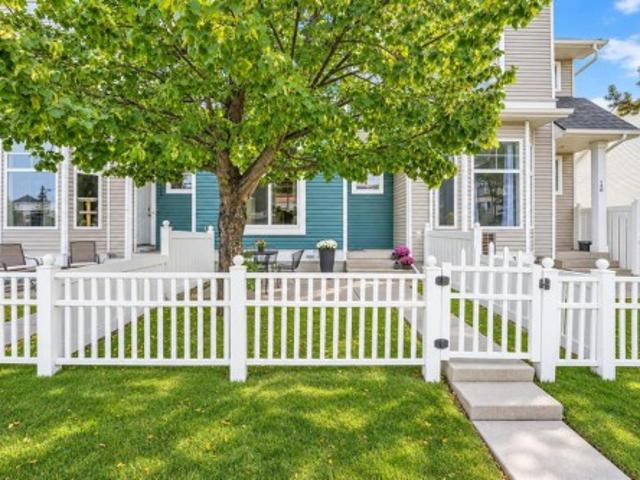 Townhouse for sale in High Street, Calgary