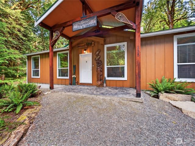 House for sale in Packwood, Washington