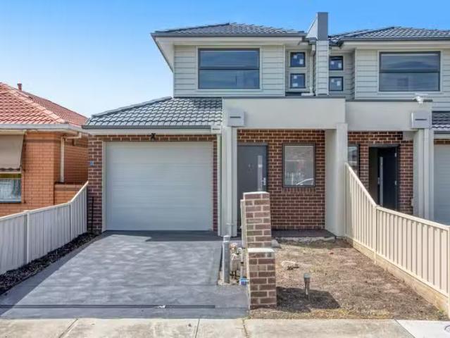 House for rent in Albion, Victoria