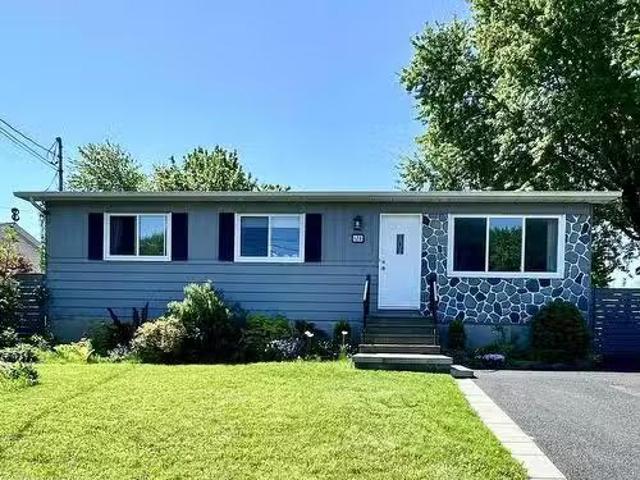 House for sale in Saint-jean-sur-richelieu, Quebec