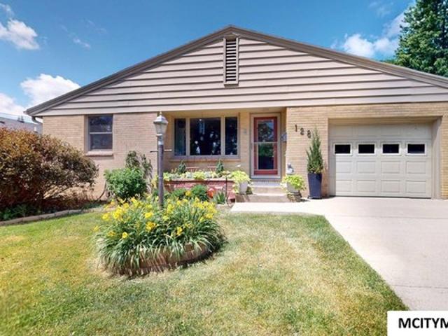 House for sale in Cerro Gordo, Iowa