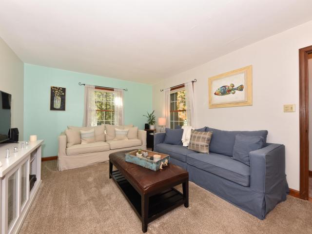 House for sale in Thiensville, Ozaukee County