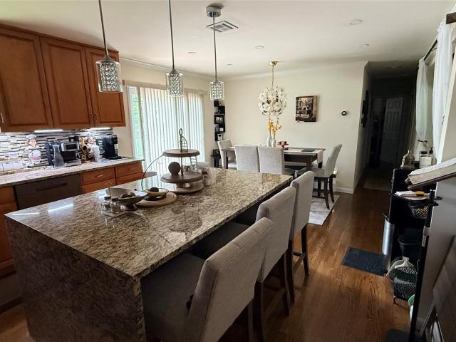 House for sale in Baldwin Place, New York