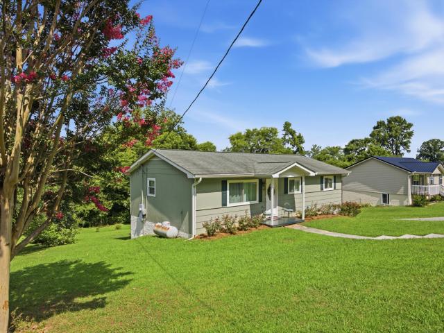House for sale in Summit Hill, Ringgold