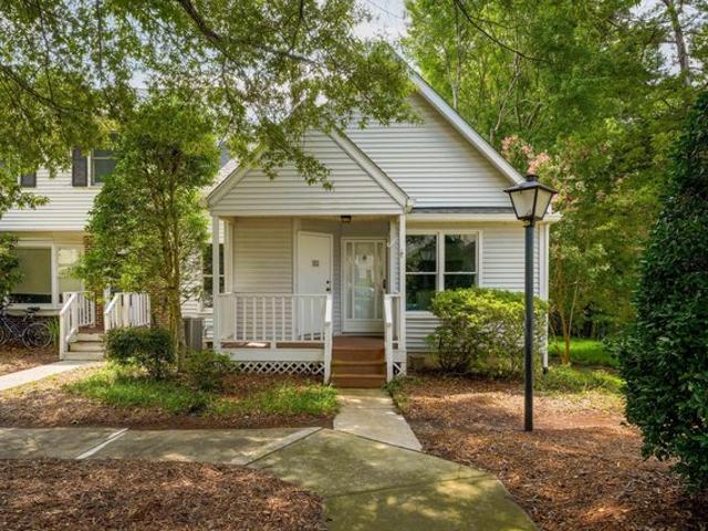 Townhouse for sale in Chapel Hill, North Carolina
