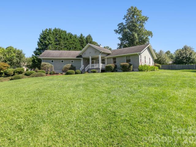 House for sale in Hendersonville, North Carolina
