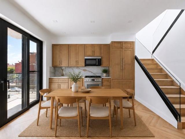 Condo for sale in Arverne, New York