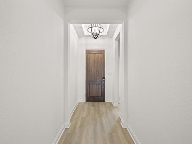 House for sale in Vista Point, Grandview