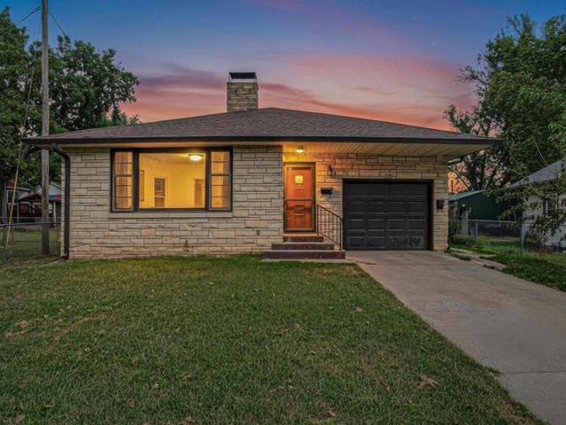 House for sale in Junction City, Geary County