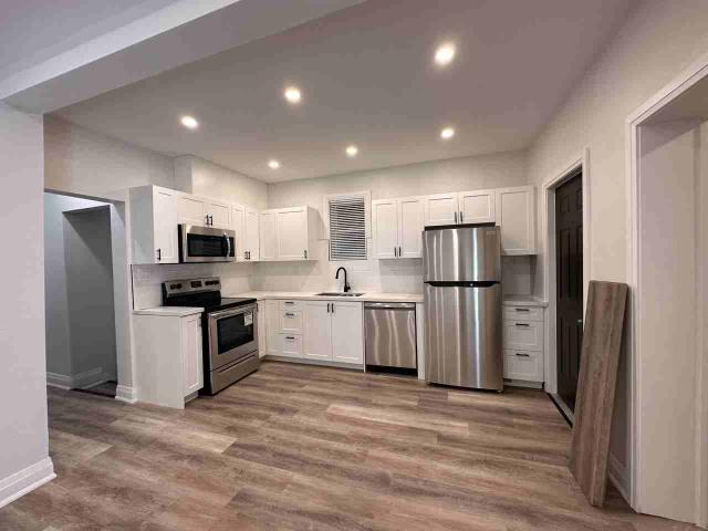 Apartment for rent in Ancaster, Ontario