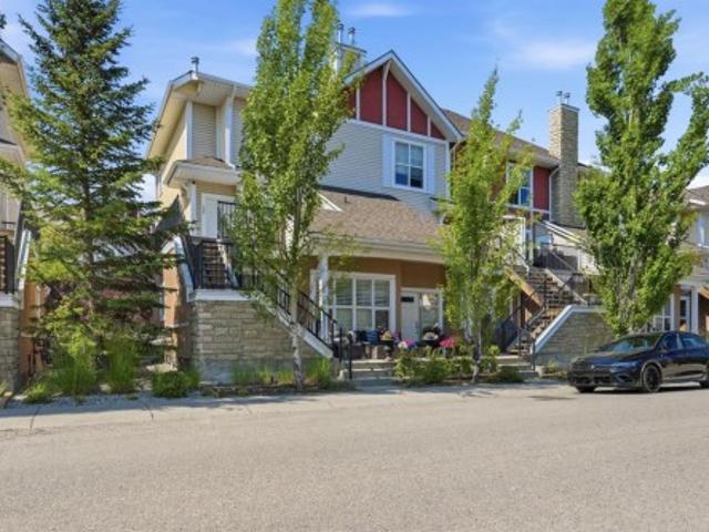 Townhouse for sale in Northwest, Alberta