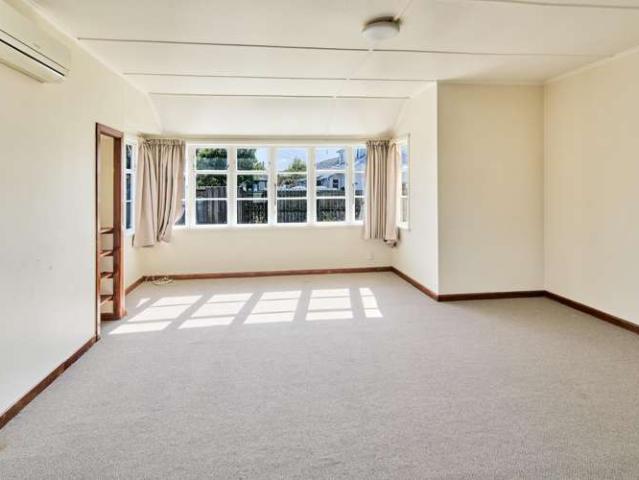 House for sale in Days Bay, Wellington