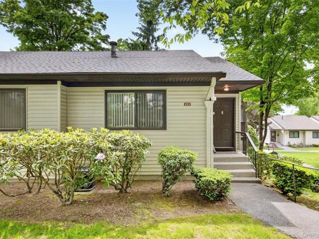 Condo for sale in Cortlandt Manor, New York