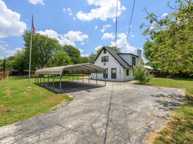 House for sale in Manchaca, Texas