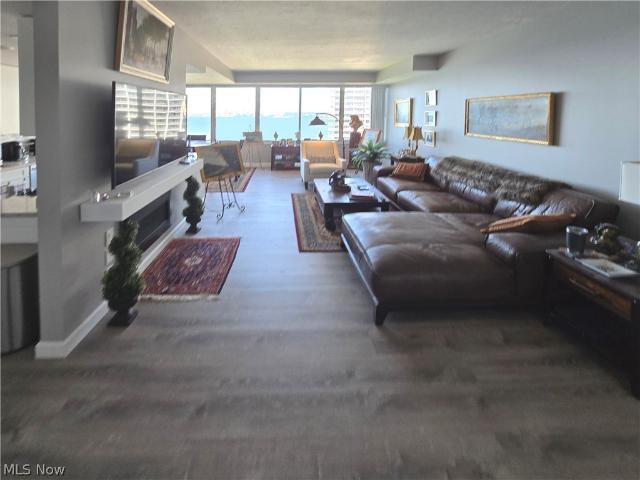 Condo for sale in Lakewood, Ohio