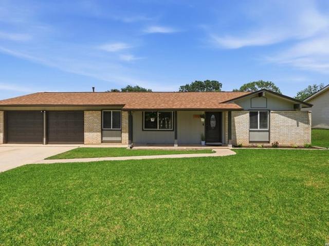 House for sale in Live Oak, Texas