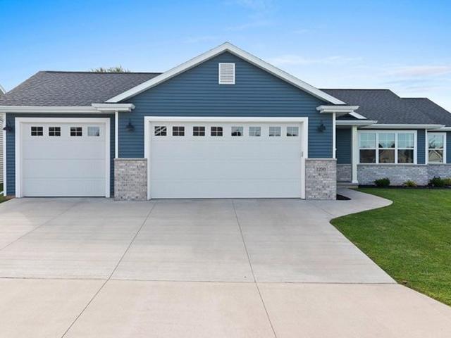 House for sale in Neenah, Winnebago County