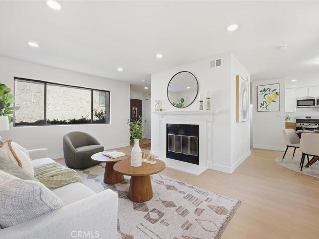 Condo for sale in San Gabriel, Los Angeles County