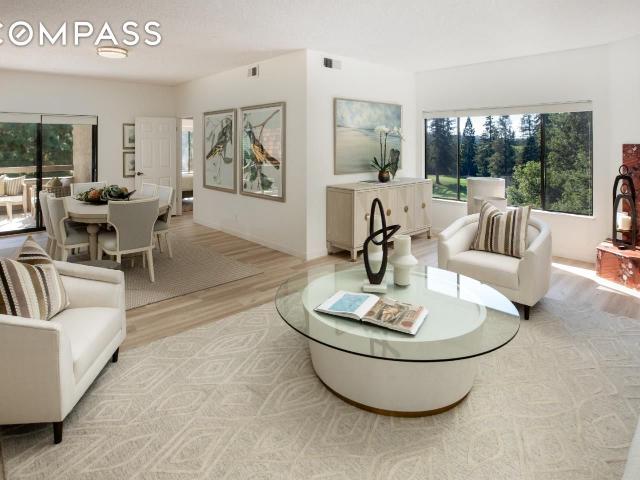 Condo for sale in Menlo Park