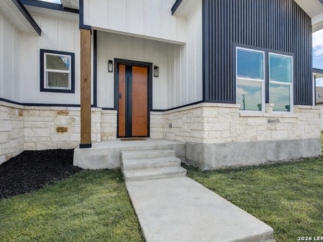 House for sale in Lytle, Texas