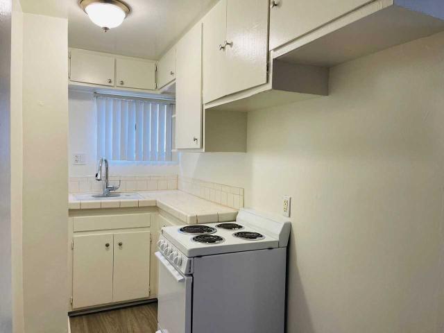 Apartment for rent in Garden Grove, California